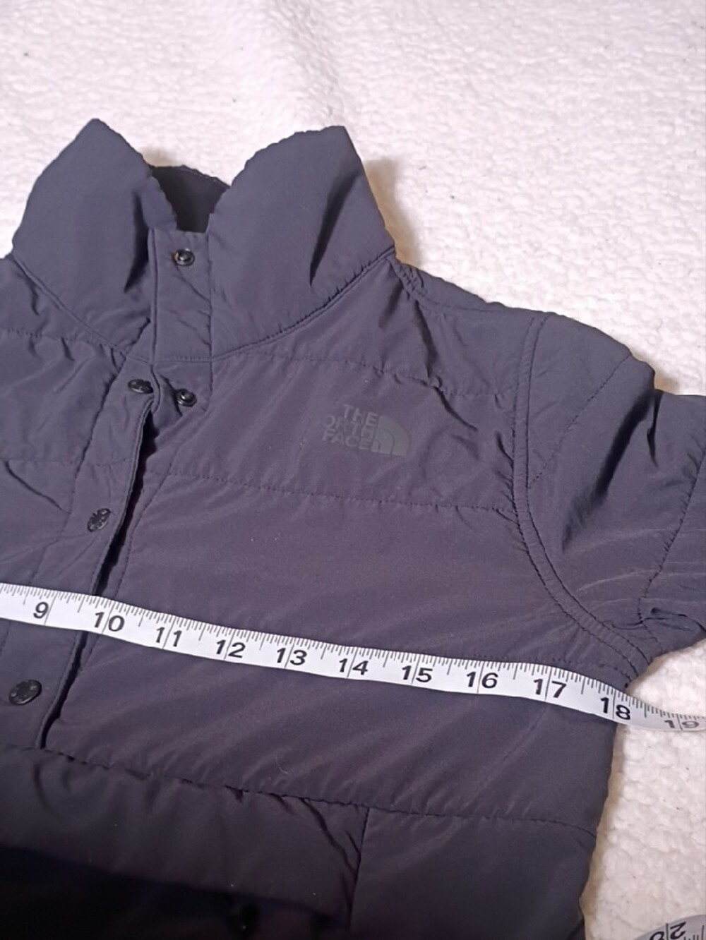 The North Face Black Quilted Snap Pullover - Picture 8 of 12
